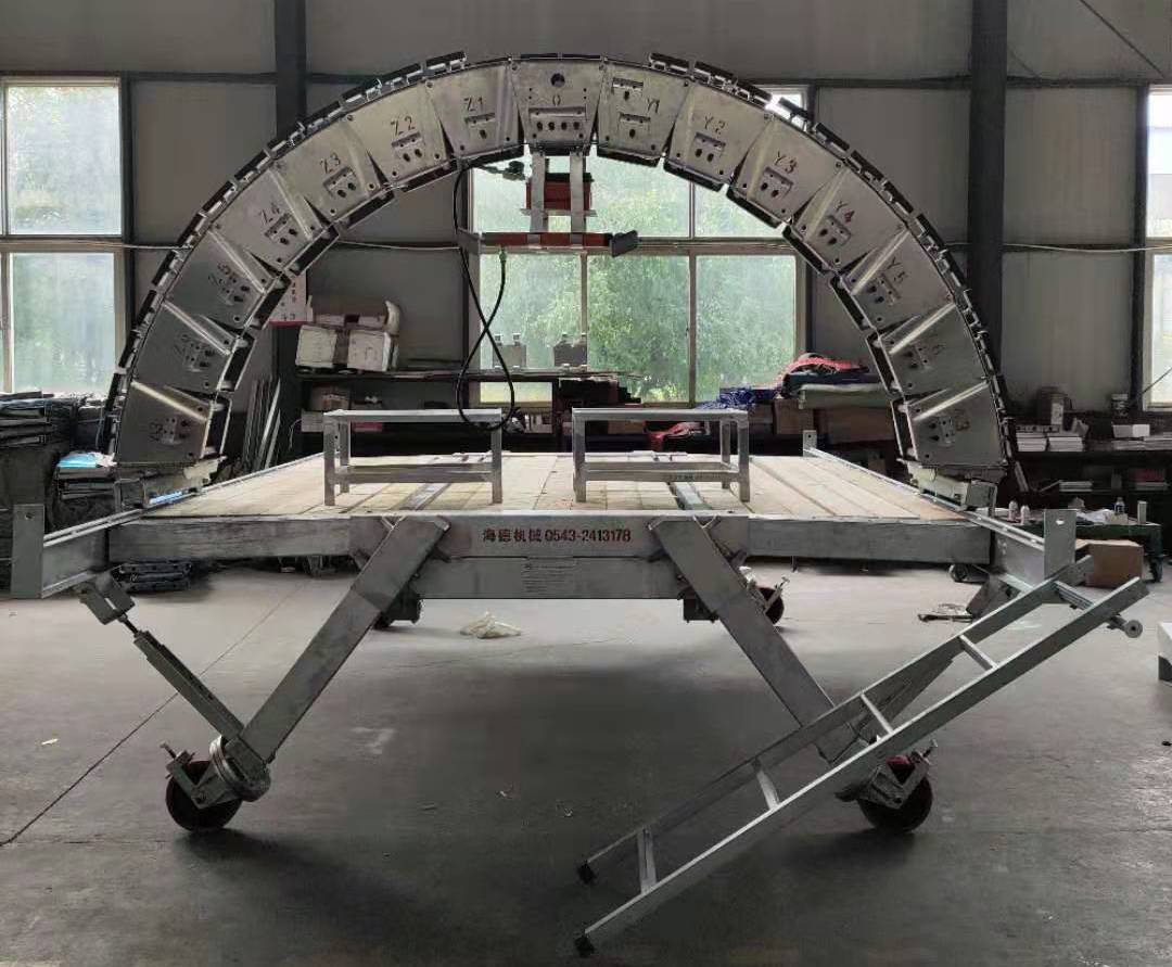 三次風(fēng)管砌磚機(jī)